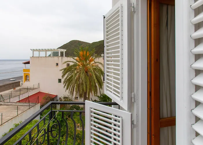 Amarea - Aeolian Charme 坎内托